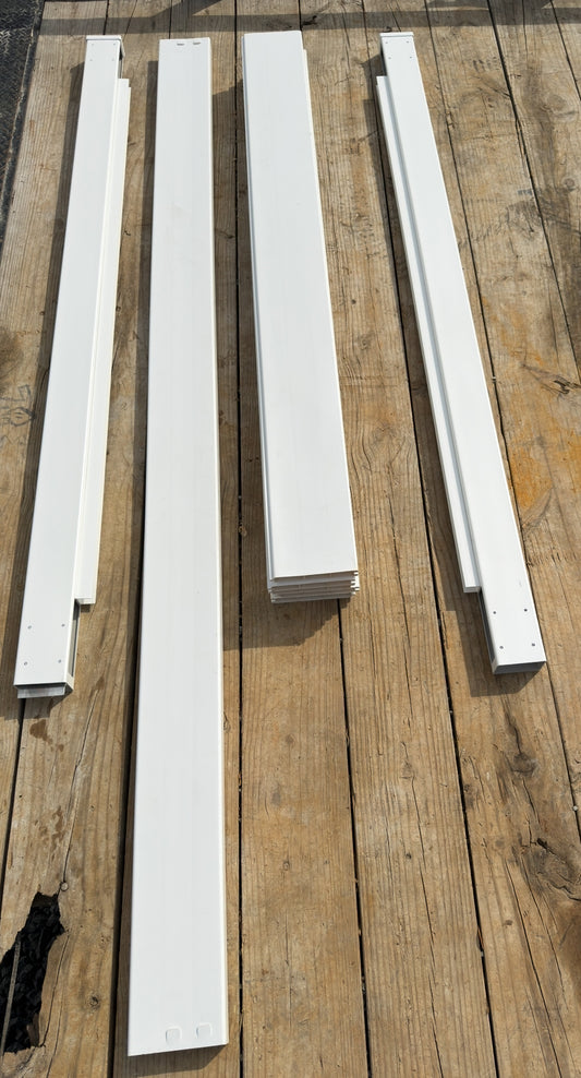 White viny gate kit